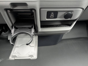 Photo 20 du bon plan FORD Transit Custom Fg VUL 320 L1H1 2.5 Duratec 232ch Hybride rechargeable Sport CVT occasion à 43851 €