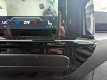 Photo 24 du bon plan FORD Transit Custom Fg VUL 320 L1H1 2.5 Duratec 232ch Hybride rechargeable Sport CVT occasion à 43851 €