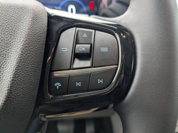 Photo 24 du bon plan FORD Tourneo Custom 340 L1H1 2.5 Duratec 232ch Hybride rechargeable Sport CVT occasion à 65421 €