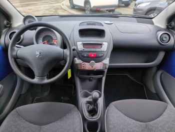 Photo 17 du bon plan PEUGEOT 107 1.0 12v Urban 5p occasion à 5800 €