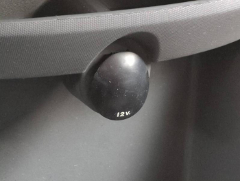 Photo 24 du bon plan PEUGEOT 107 1.0 12v Urban 5p occasion à 5800 €