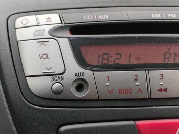 Photo 25 du bon plan PEUGEOT 107 1.0 12v Urban 5p occasion à 5800 €