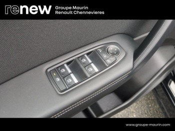 Photo 16 du bon plan RENAULT SYMBIOZ 1.6 E-Tech full hybrid 145ch Iconic occasion à 30990 €