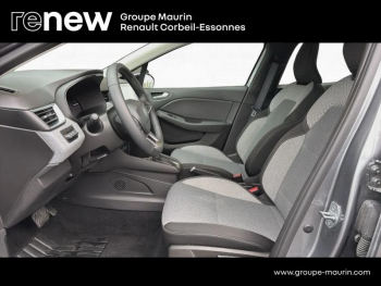 Photo 11 du bon plan RENAULT Clio 1.6 E-Tech 145ch full hybrid Evolution - 25 occasion à 18990 €
