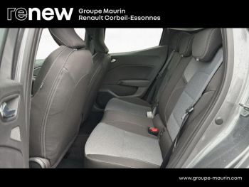 Photo 12 du bon plan RENAULT Clio 1.6 E-Tech 145ch full hybrid Evolution - 25 occasion à 18990 €