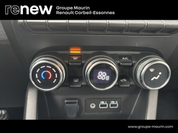 Photo 26 du bon plan RENAULT Clio 1.6 E-Tech 145ch full hybrid Evolution - 25 occasion à 18990 €