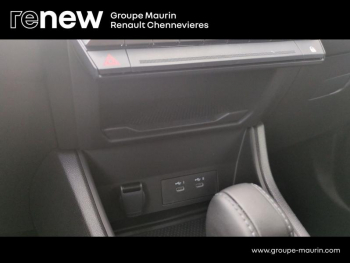 Photo 22 du bon plan RENAULT Captur 1.6 E-Tech full hybrid 145ch Techno occasion à 25990 €