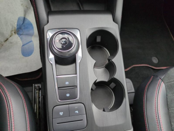 Photo 11 du bon plan FORD Kuga 2.5 Duratec 190ch FHEV E85 ST-Line X BVA occasion à 28900 €