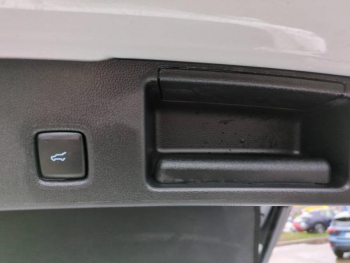 Photo 21 du bon plan FORD Kuga 2.5 Duratec 190ch FHEV E85 ST-Line X BVA occasion à 28900 €