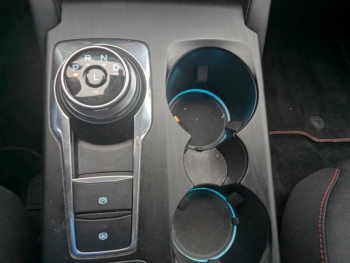 Photo 20 du bon plan FORD Kuga 2.5 Duratec 180ch Hybrid FlexiFuel ST-Line Powershift occasion à 31890 €