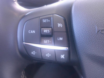 Photo 17 du bon plan FORD Fiesta 1.0 Flexifuel 95ch Titanium Business 5p occasion à 15900 €