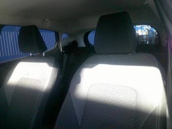 Photo 19 du bon plan FORD Fiesta 1.0 Flexifuel 95ch Titanium Business 5p occasion à 15900 €