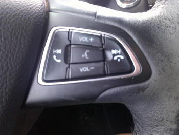 Photo 17 du bon plan FORD EcoSport 1.0 EcoBoost 125ch Titanium Business occasion à 11590 €