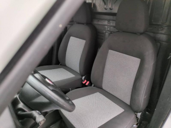 Photo 14 du bon plan FIAT Doblo Cargo VUL 1.3 Multijet 95ch Pack USB Clim E6 occasion à 11490 €