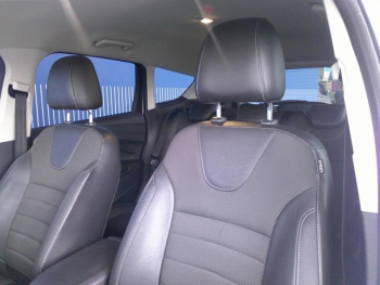 Photo 15 du bon plan FORD Kuga 2.0 TDCi 150ch Sport Platinium occasion à 14900 €