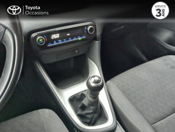 Photo 21 du bon plan TOYOTA Yaris 120 VVT-i Design 5p MY22 occasion à 16990 €