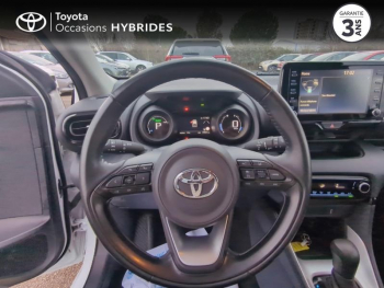 Photo 9 du bon plan TOYOTA Yaris 116h Design 5p MY22 occasion à 19980 €
