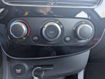 Photo 17 du bon plan RENAULT Clio 0.9 TCe 90ch GÃ©nÃ©ration - 19 5p occasion à 10990 €