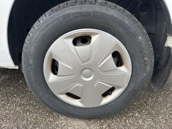 Photo 20 du bon plan FORD Transit Custom Kombi 340 L2H1 2.0 EcoBlue 130ch Trend Business Euro6.2 7cv occasion à 23990 €