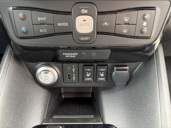 Photo 19 du bon plan NISSAN Leaf 150ch 40kWh Tekna 22 occasion à 21490 €