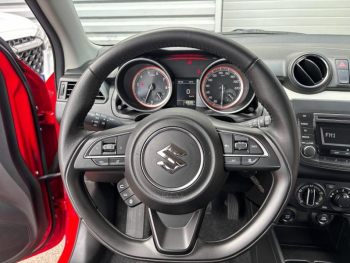 Photo 14 du bon plan SUZUKI Swift 1.2 Dualjet Hybrid 83ch Avantage occasion à 13990 €