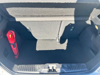 Photo 18 du bon plan FORD Fiesta 1.5 TDCi 85ch Stop&Start Titanium 3p occasion à 8990 €