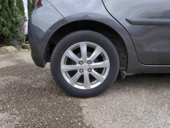 Photo 12 du bon plan TOYOTA Yaris 69 VVT-i Tendance 5p occasion à 8800 €