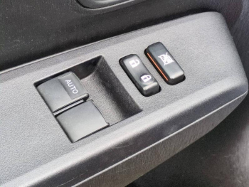 Photo 18 du bon plan TOYOTA Yaris 69 VVT-i Tendance 5p occasion à 8800 €