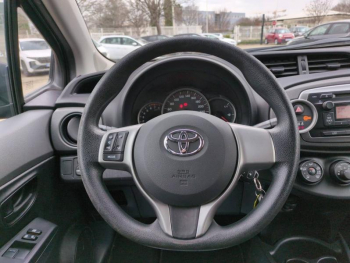 Photo 22 du bon plan TOYOTA Yaris 69 VVT-i Tendance 5p occasion à 8800 €