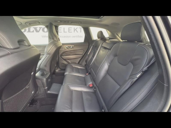 Photo 5 du bon plan VOLVO XC60 T6 Hybride Rechargeable 350ch Ultra Style Dark Geartronic 8 AWD occasion à 61500 €