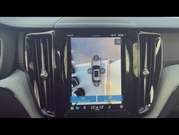 Photo 26 du bon plan VOLVO XC60 T6 Hybride Rechargeable 350ch Ultra Style Dark Geartronic 8 AWD occasion à 61500 €