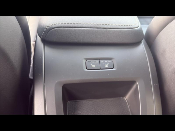 Photo 32 du bon plan VOLVO XC60 T6 Hybride Rechargeable 350ch Ultra Style Dark Geartronic 8 AWD occasion à 61500 €