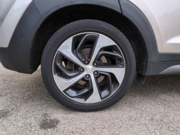 Photo 12 du bon plan HYUNDAI Tucson 2.0 CRDI 185ch Executive 4WD BVA6 occasion à 14900 €