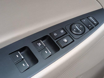 Photo 18 du bon plan HYUNDAI Tucson 2.0 CRDI 185ch Executive 4WD BVA6 occasion à 14900 €