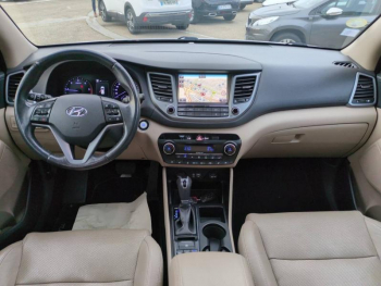 Photo 21 du bon plan HYUNDAI Tucson 2.0 CRDI 185ch Executive 4WD BVA6 occasion à 14900 €
