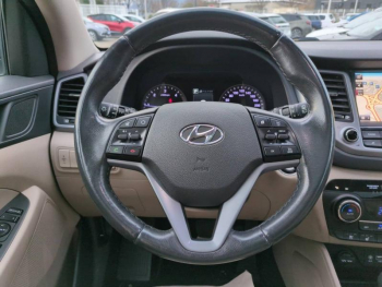 Photo 23 du bon plan HYUNDAI Tucson 2.0 CRDI 185ch Executive 4WD BVA6 occasion à 14900 €