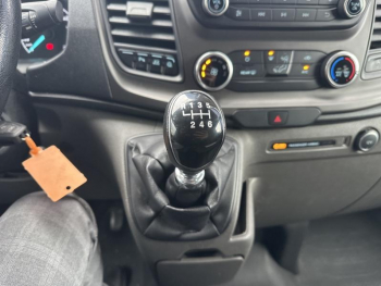 Photo 15 du bon plan FORD Transit Custom Kombi 340 L2H1 2.0 EcoBlue 130ch Trend Business Euro6.2 7cv occasion à 23990 €