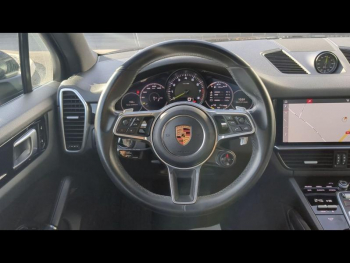 Photo 24 du bon plan PORSCHE Cayenne 3.0 462ch E-Hybrid occasion à 56990 €