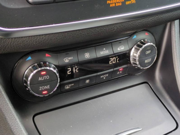 Photo 24 du bon plan MERCEDES-BENZ Classe GLA 180 Sensation occasion à 11790 €