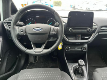 Photo 18 du bon plan FORD Fiesta 1.0 EcoBoost 95ch Titanium 5p occasion à 12490 €