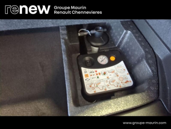 Photo 13 du bon plan RENAULT Captur 1.6 E-Tech hybride rechargeable 160ch Intens -21 occasion à 19999 €