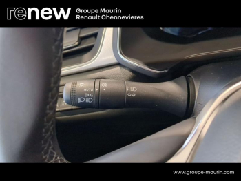 Photo 18 du bon plan RENAULT Captur 1.6 E-Tech hybride rechargeable 160ch Intens -21 occasion à 19999 €