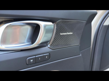 Photo 16 du bon plan VOLVO XC40 B4 197ch Ultra DCT 7 occasion à 44805 €