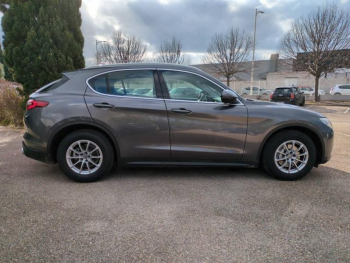Photo 5 du bon plan ALFA ROMEO Stelvio 2.2 Diesel 150ch Super AT8 occasion à 17900 €