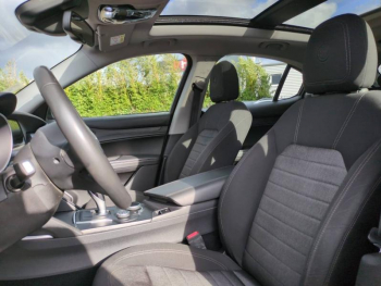 Photo 16 du bon plan ALFA ROMEO Stelvio 2.2 Diesel 150ch Super AT8 occasion à 17900 €