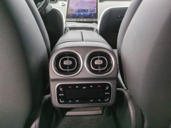 Photo 19 du bon plan MERCEDES-BENZ Classe C Break 300 e 204+129ch AMG Line occasion à 22900 €