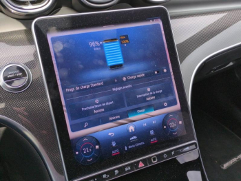 Photo 26 du bon plan MERCEDES-BENZ Classe C Break 300 e 204+129ch AMG Line occasion à 22900 €