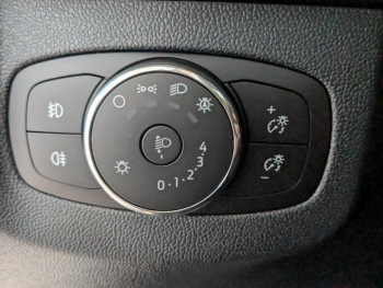 Photo 14 du bon plan FORD Transit Courier VUL 1.0 EcoBoost 100ch Trend occasion à 21000 €