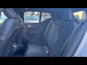 Photo 6 du bon plan VOLVO XC40 B3 163ch Ultra DCT 7 occasion à 39990 €