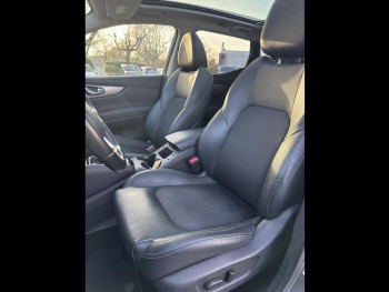 Photo 8 du bon plan NISSAN Qashqai 1.3 DIG-T 160ch Tekna DCT 2019 occasion à 16981 €